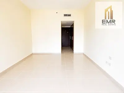 شقة فسيحة من غرفتي نوم | إطلالة على المارينا والمدينة | برج الشعفار