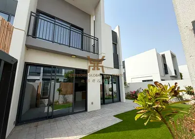 Exclusive | 4BHK Corner | Single Row | Vacant | Ready To Move In Now