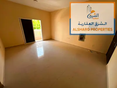 كورنيش عجمان _ببلكونه اطلاله ممتازه _تكييف مركزي _تشطيب فاخر _الموقع مميز