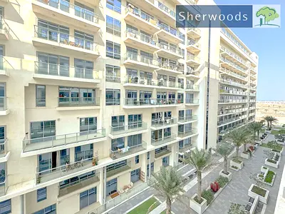 Upgraded 2 Bedroom | Beach Access | Chiller Free