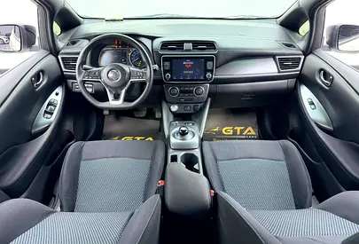 2019 Nissan LEAF 照片 13