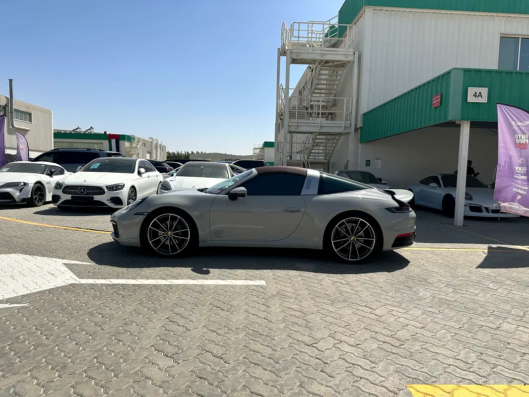 بورشه 911 2023