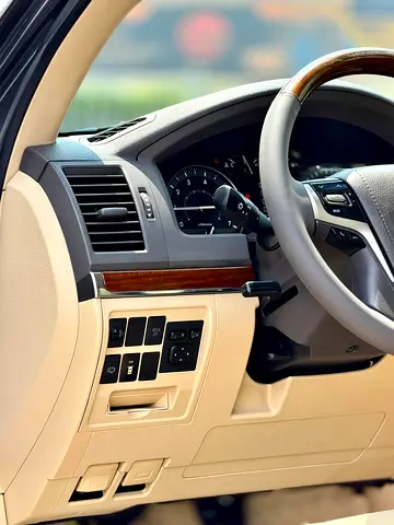 صورة 16 لـ 2017 Toyota LAND CRUISER