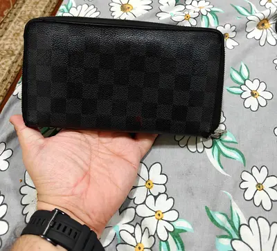 Louis vuitton Louis Vuitton N63077 Damier Graphite Round Zipper Zippy Organizer