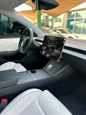 صورة مصغرة 11 لـ 2025 Tesla MODEL 3