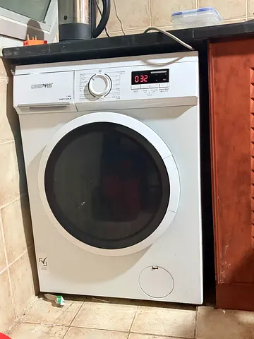 Geepas 7KG Front Load Washing Machine (GWMF71200LM) – Only 8 Months Old!