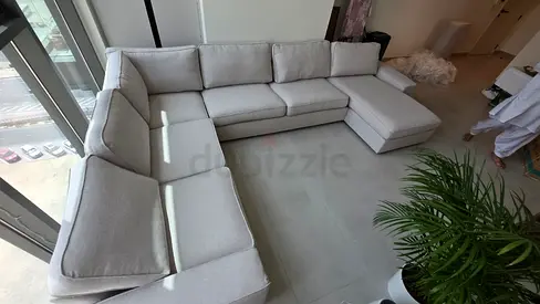 Like new Condition Ikeà Kivik U Shape Sofa Beige