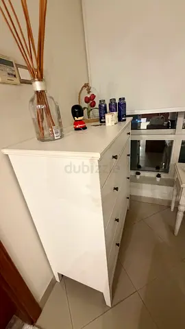 White 4-Drawer Tall Dresser / Chest - Good Condition