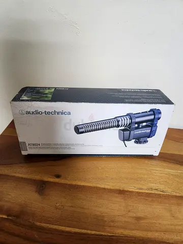 Audio-Technica AT8024 Stereo/Mono Camera Microphone – Excellent Condition