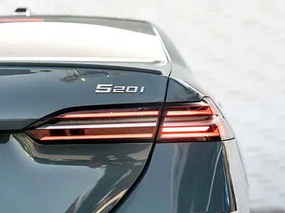 BMW 5 Series 520i M Sport, миниатюра 7