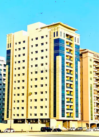 Master Bedroom with attached Washroom | NoCommission | Sharing with 1 family | Bus Stop 1min🚶‍➡️