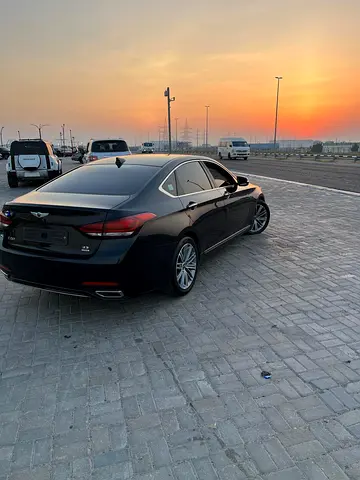 صورة 5 لـ 2017 Genesis G80