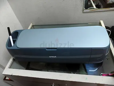 Cricut Maker4 Cutting Machine - 1 month used