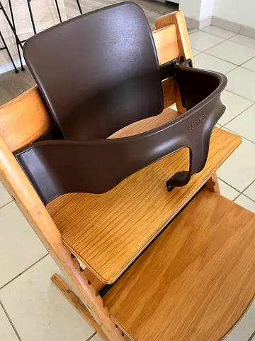Stokke baby feeeing seat