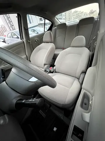 2023 Nissan SUNNY 照片 13