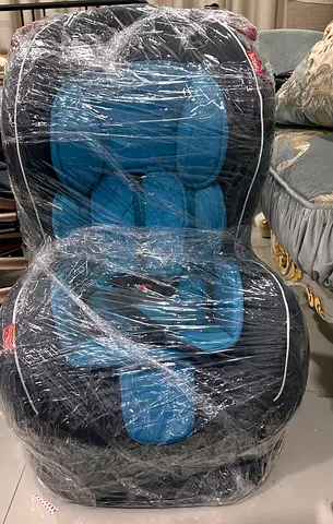 Juniors Carseat Uptown 25kgs Excellent Condition
