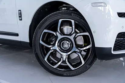 صورة 4 لـ 2024 ROLLS-ROYCE CULLINAN