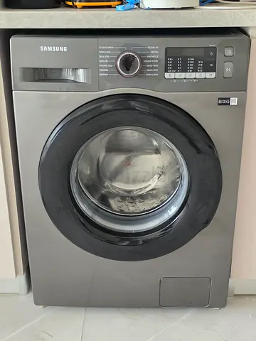 Samsung new model 8kg Washing machine Excellent Condition