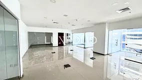 Prime Location | 8 Parking Spaces | Vacant