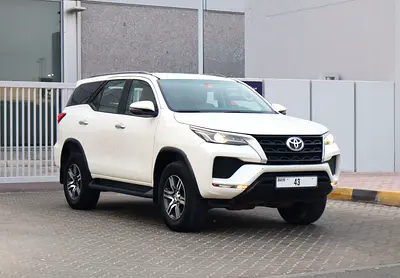 2022 Toyota FORTUNER — фото 2
