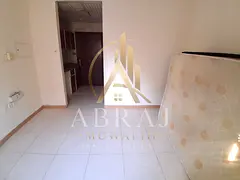 Lavish studio good building near madina rent 17k
