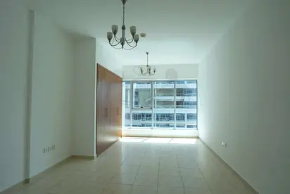 Spacious| 441 SQFT | Pool View | Mid Floor