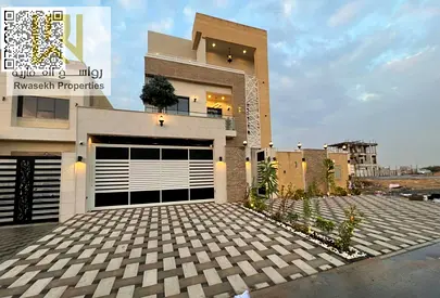 luxury 5 bedroom villa for sale with swimming pool and including AC and electricity