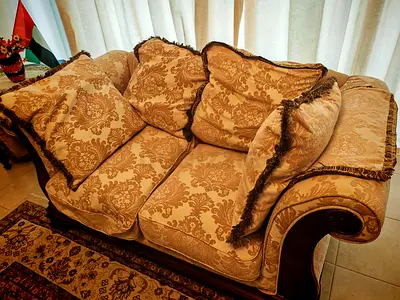 Sofa set: 1 (three seater sofa) + 2 (two seater sofas)