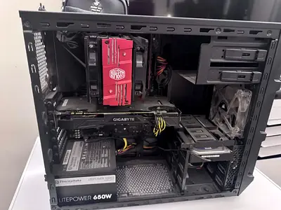 Gaming PC + BenQ 144Hz Gaming Monitor – GTX 1070 Ti / 16GB RAM