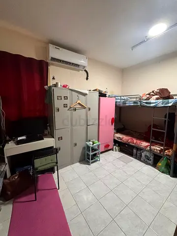 Executive Bed Space For Females - Near AbuBaker Metro