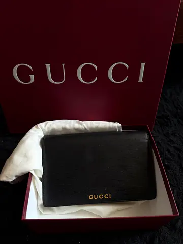 Authentic Gucci Women Bag (Wallet on Chain)