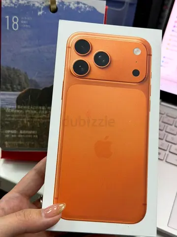 Apple iPhone 17 pro max (orange) - boxed, used