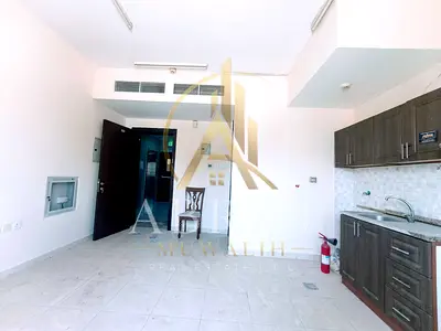 Spacious Studio close to safari mall for family only