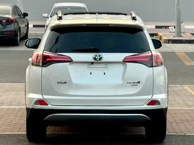 2018 Toyota RAV 4 — фото 6