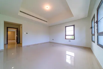 Lavish Living in a Prestigious Community l Direct from Owner