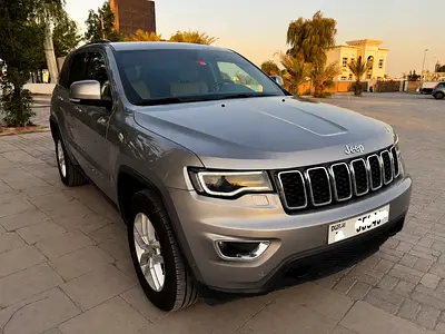Jeep Grand Cherokee Laredo 2018 | GCC Specs | Well Maintained