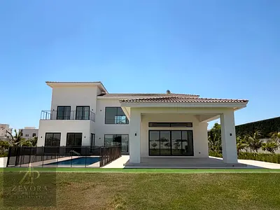 Landscaped Garden II Huge Garden II Swimming Pool