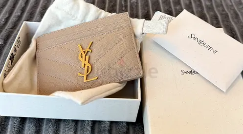 Card holder YSL .Authentic.New