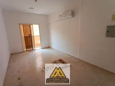 One-bedroom apartment with a living room in Al Rawdah 3, excellent space, closed kitchen and one ba
