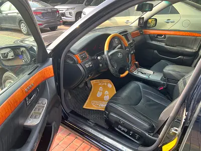 2001 Lexus LS-SERIES 照片 11