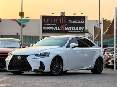 (2019) LEXUS IS300 // AMERICAN // FULL OPTIONS//GOOD CONDITION//LOW MILLAGE//