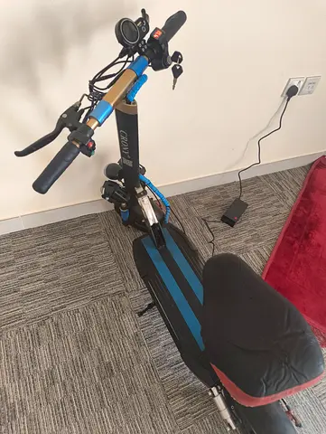 Electric scooter