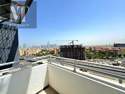 Near Metro| Vastu| Maids| Marina Skyline