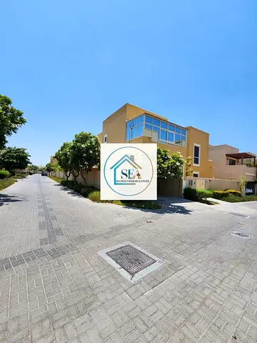 Corner villa 5 bedrooms I Single row I Private pool I Sea & beach views from the balcony and rooftop