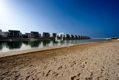 Under Offer | Best Value Waterfront Studio