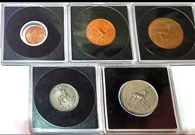 Selling only to those who appreciate, undeet of 5 Vintage Commemorative Coins in Protective Holders
