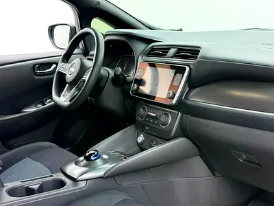 2019 Nissan LEAF 照片 7