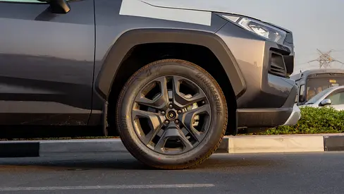 صورة 6 لـ 2025 Toyota RAV 4