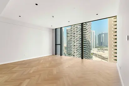 Elegant 1 BHK with Upgraded Interiors, Modern Appliances & Walk‑In Closet
