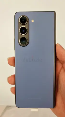 Samsung - Foldable Phone, Excelent Conditions